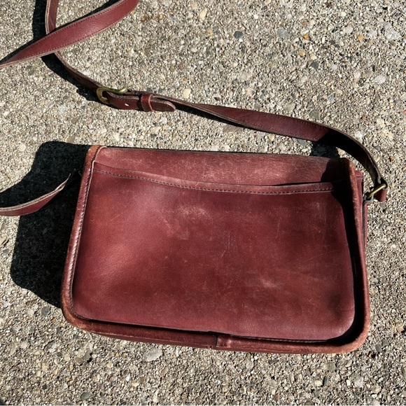 Coach Penny pocket vintage brass turnlock crossbody bag USA - Picture 5 of 14